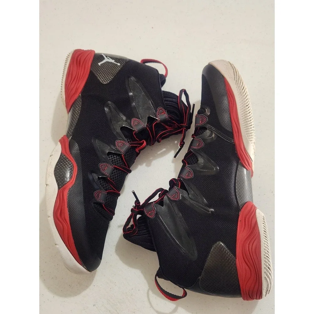 Air Jordan XX8 SE Bred 2013 Talla 12.5 US Black Red Sneakers 616345-001